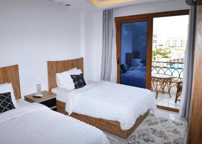Hills Apartment *